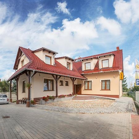 Vera Hotel Sulechów Exterior foto