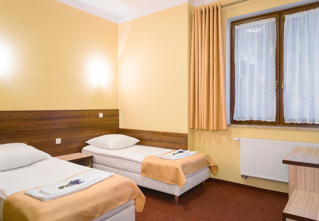 Vera Hotel Sulechów Exterior foto